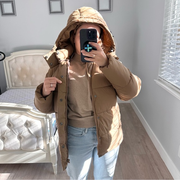 Urban Outfitters Brown Puffer Jacket with detachable hood - Picture 5 of 11
